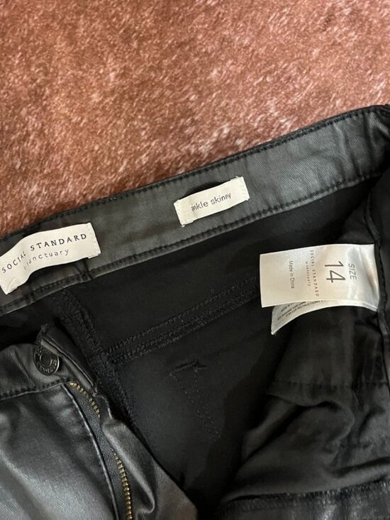 Social Standard Coated Faux Leather Ankle Skinny Pants Black 14 - Picture 6 of 10